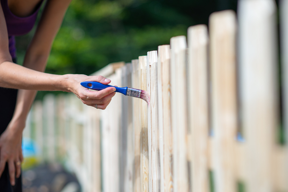 Essential Fence Maintenance Tasks to Do Every Year