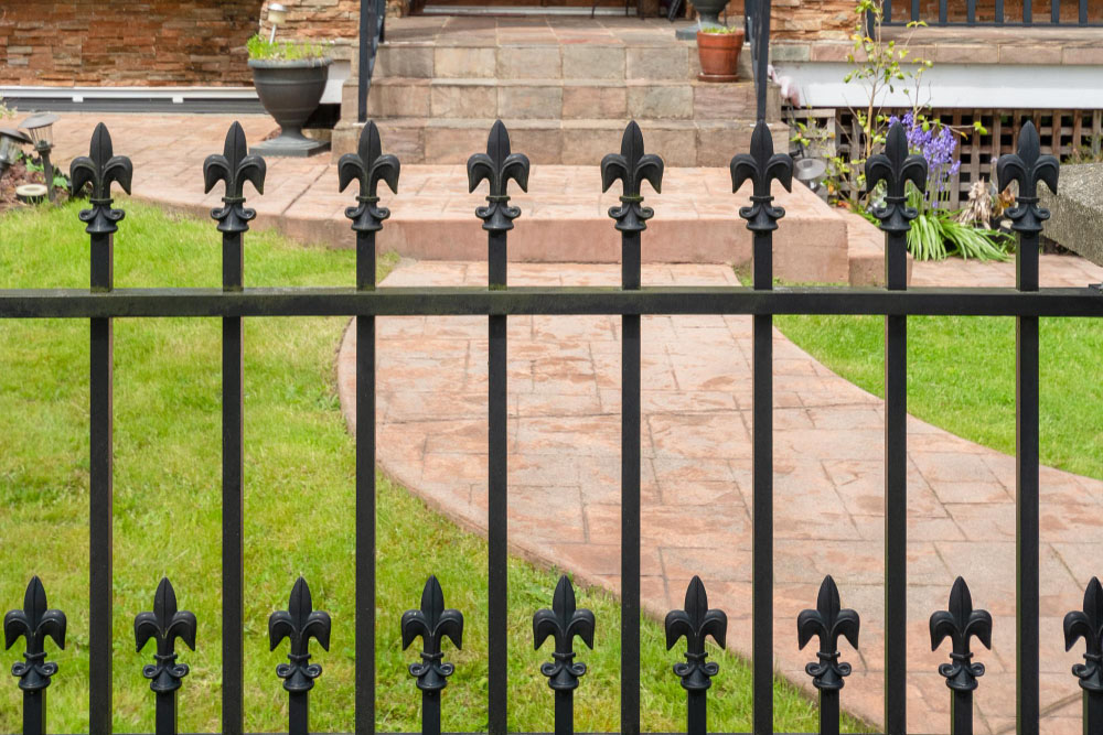 Choosing the Right Fence for Your Family