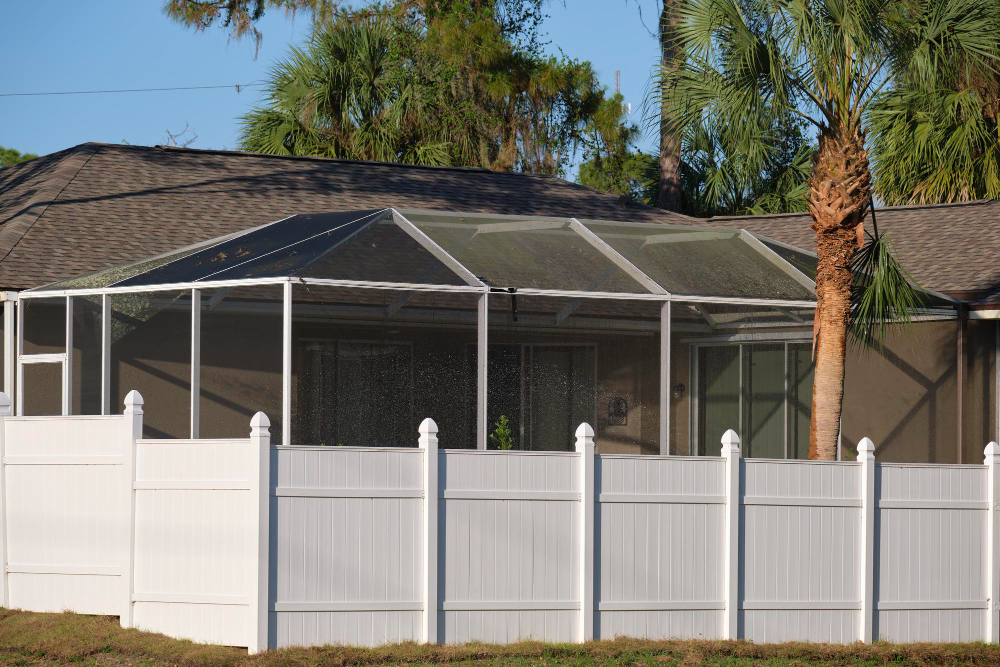 How to Choose the Right Fencing Material in Florida