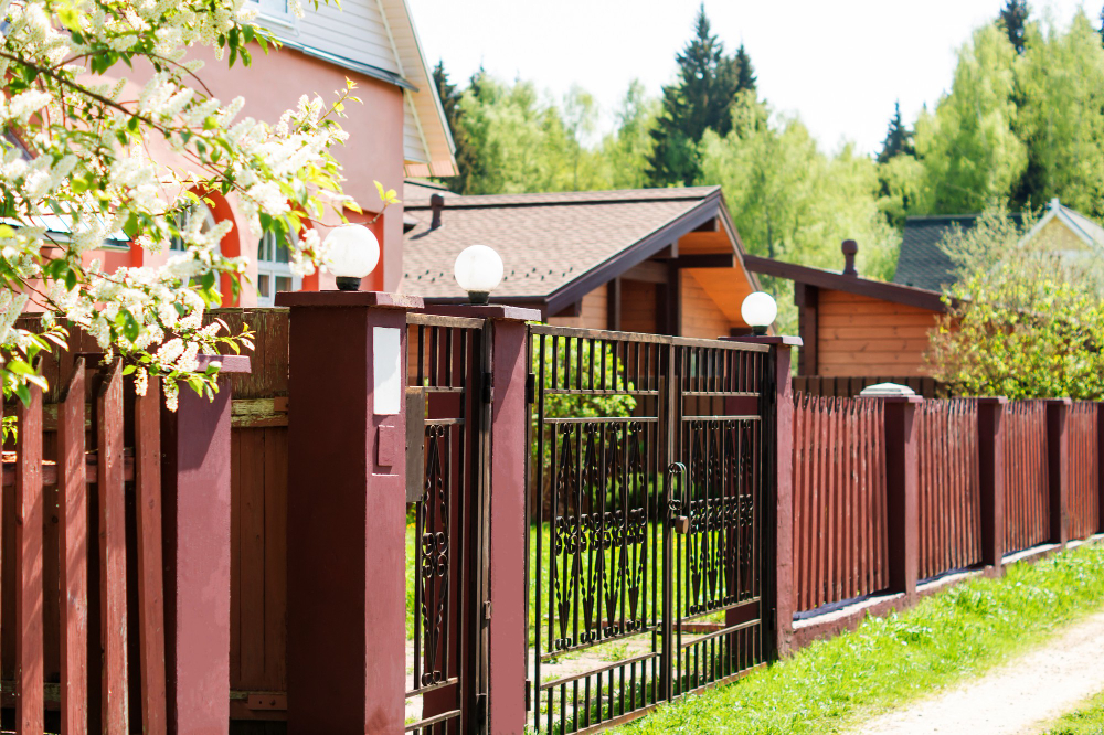 Top Residential Fencing Options for Your Home in Orlando, FL