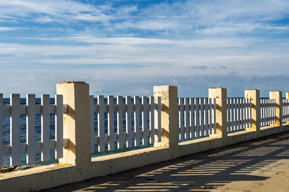 Why Fence Posts Fail in Florida and How to Prevent It