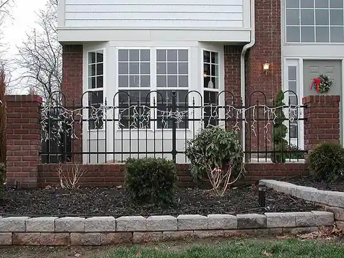 The Concord Fence installed by Wulff Fence