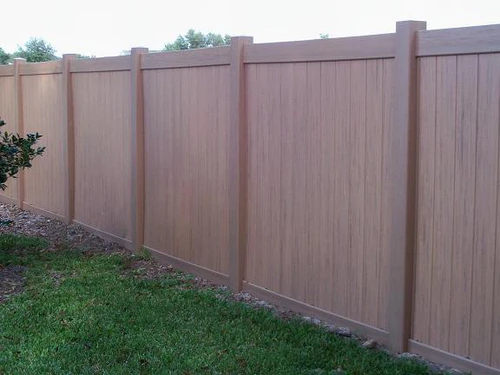 Vinyl Fence installed by Wulff Fence